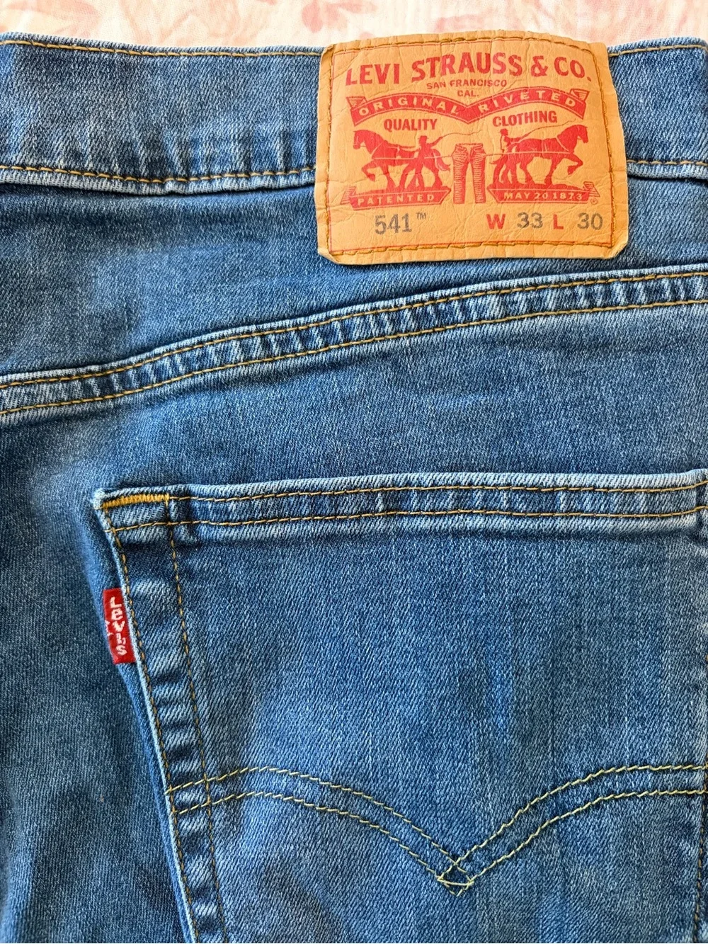 Levis levi men